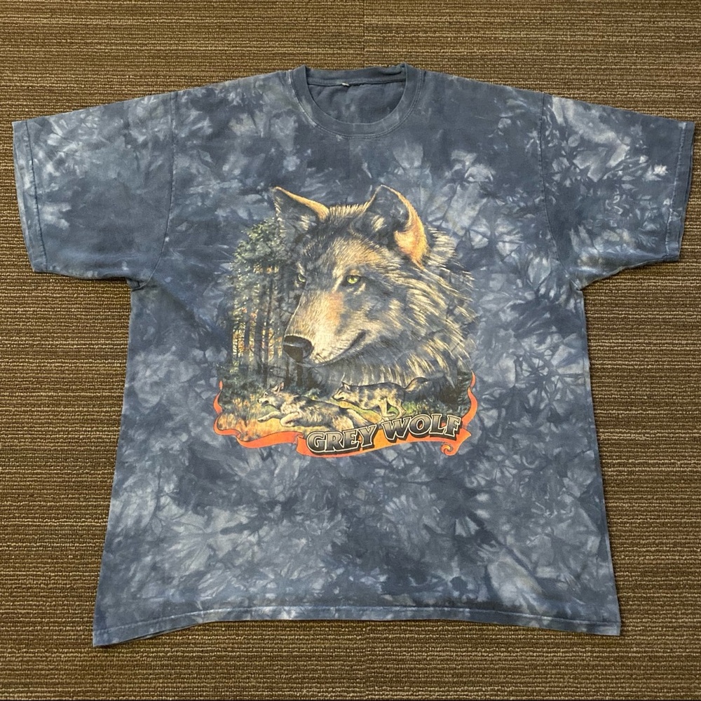 Blue tie dye Grey wolf t shirt